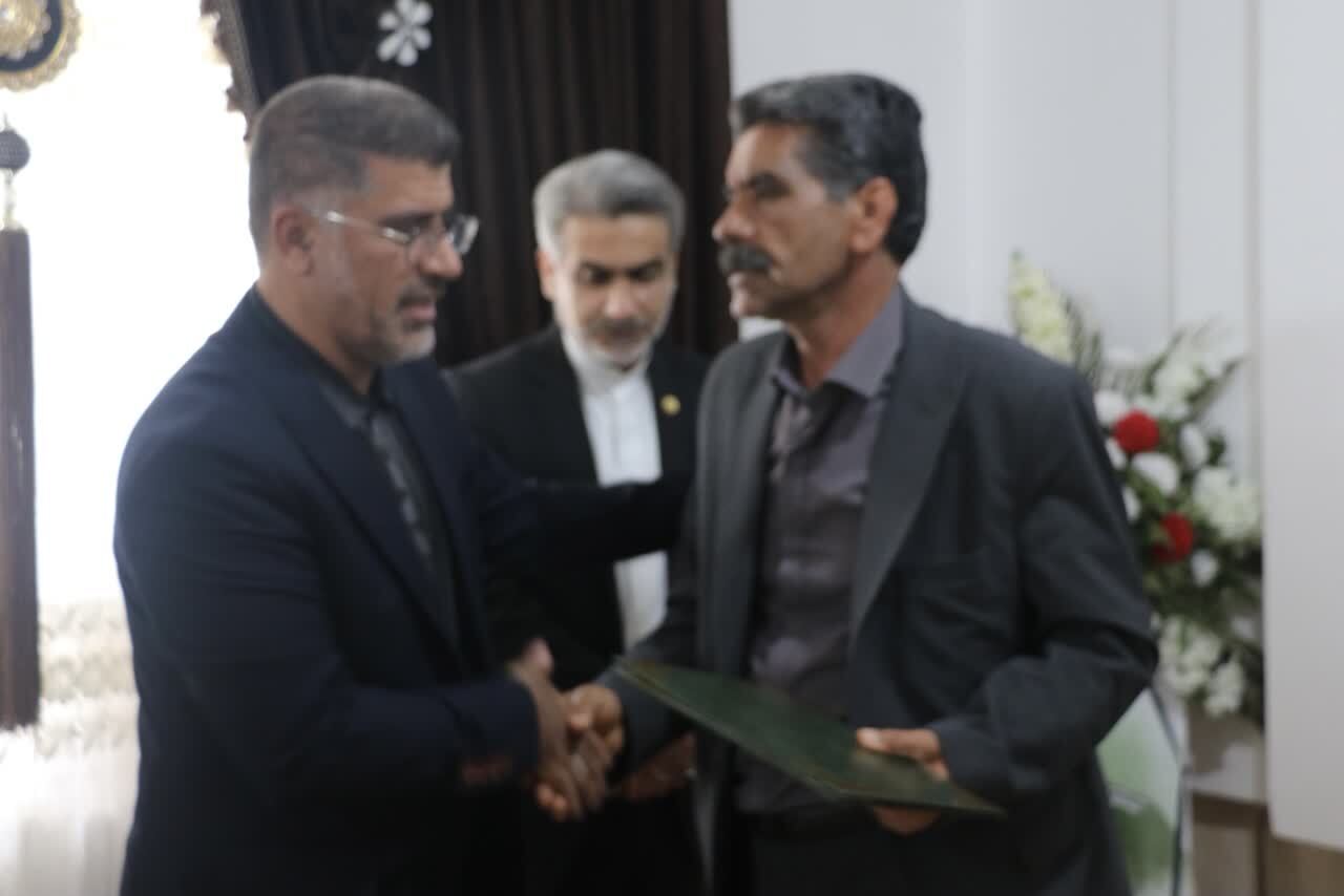 دیدار نوروزی با خانواده شهید مدافع امنیت هادی راستگو گنجه