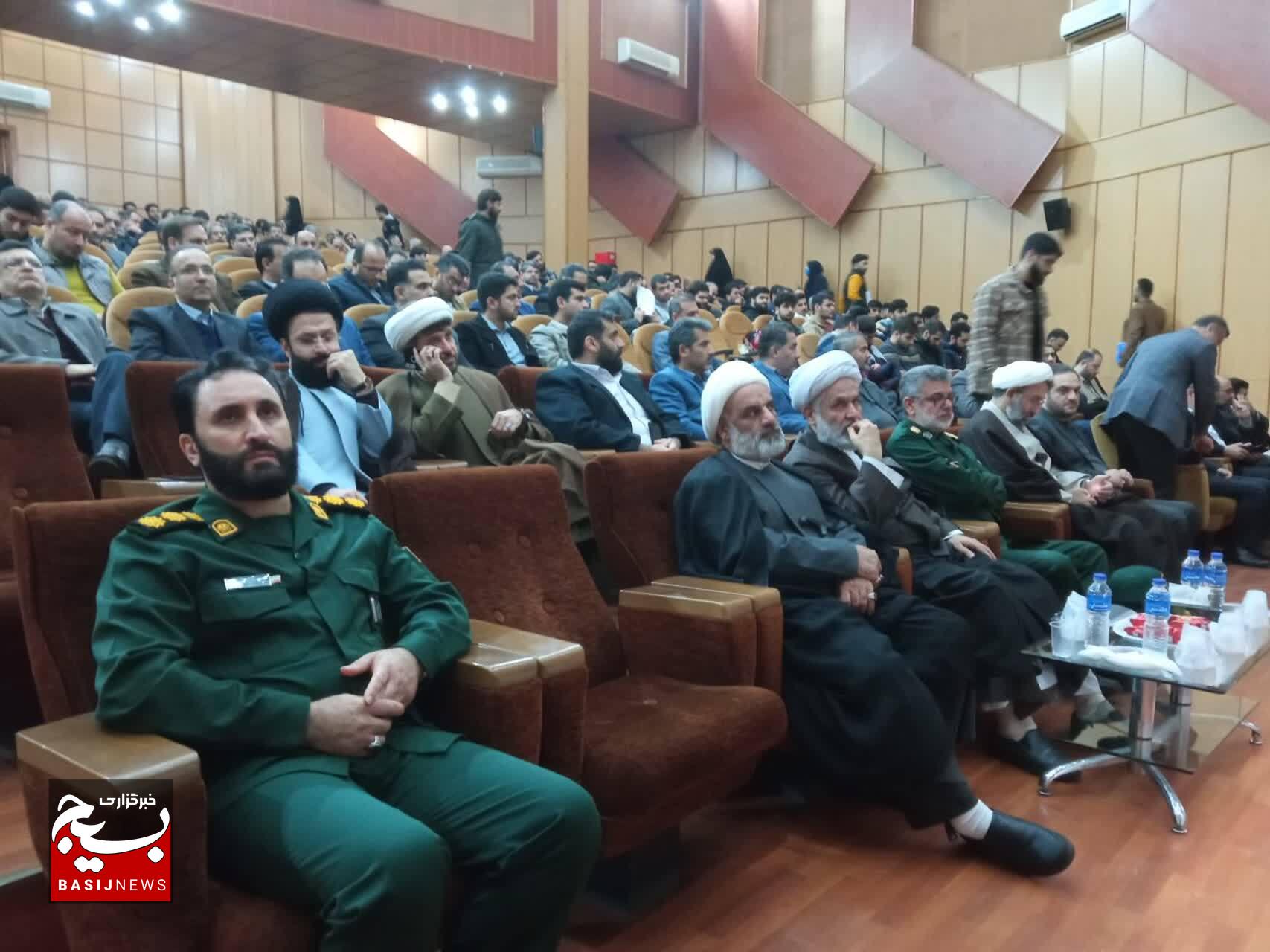 نظام سلطه نگران ایجاد نظم جدید بر جهان هستند نظام سلطه نگران ایجاد نظم جدید بر جهان هستند