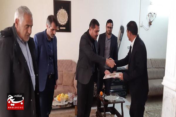 دیدار فرماندار فامنین با جانبازان دوران دفاع مقدس دیدار فرماندار فامنین با جانبازان دوران دفاع مقدس