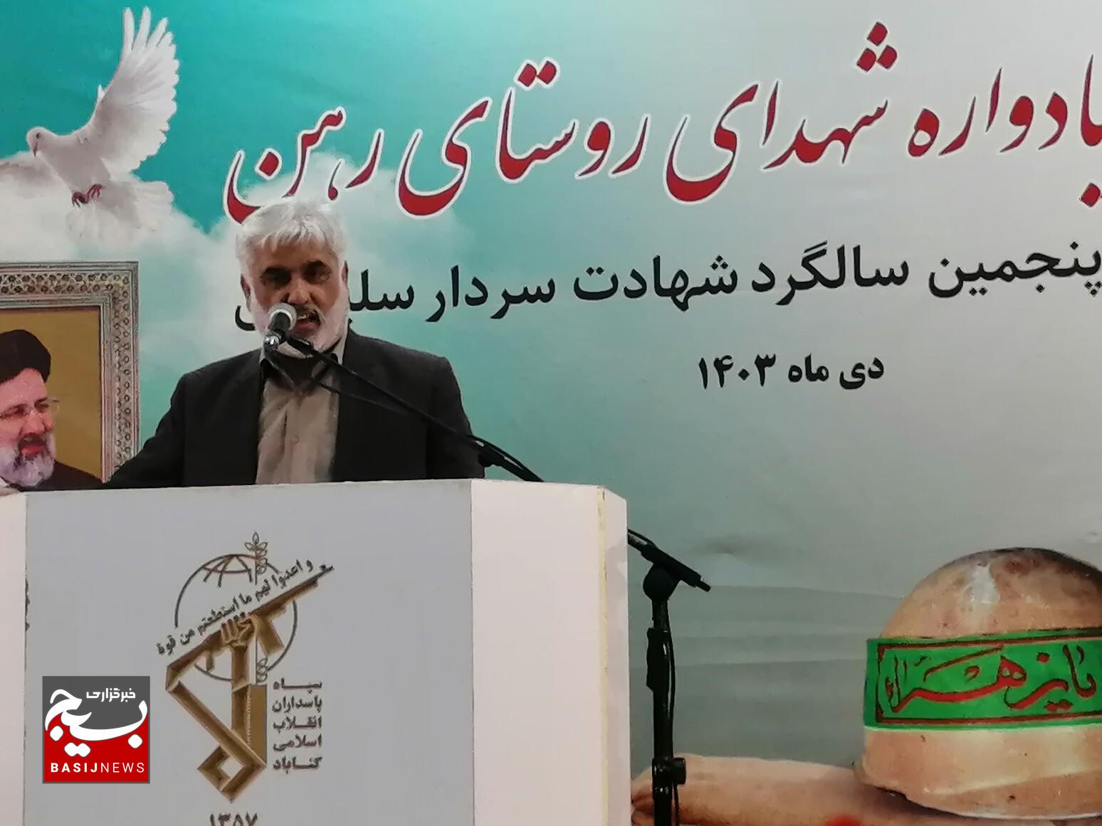 امروز مکتب حاج قاسم میتواند گره گشای مشکلات کشور باشد
