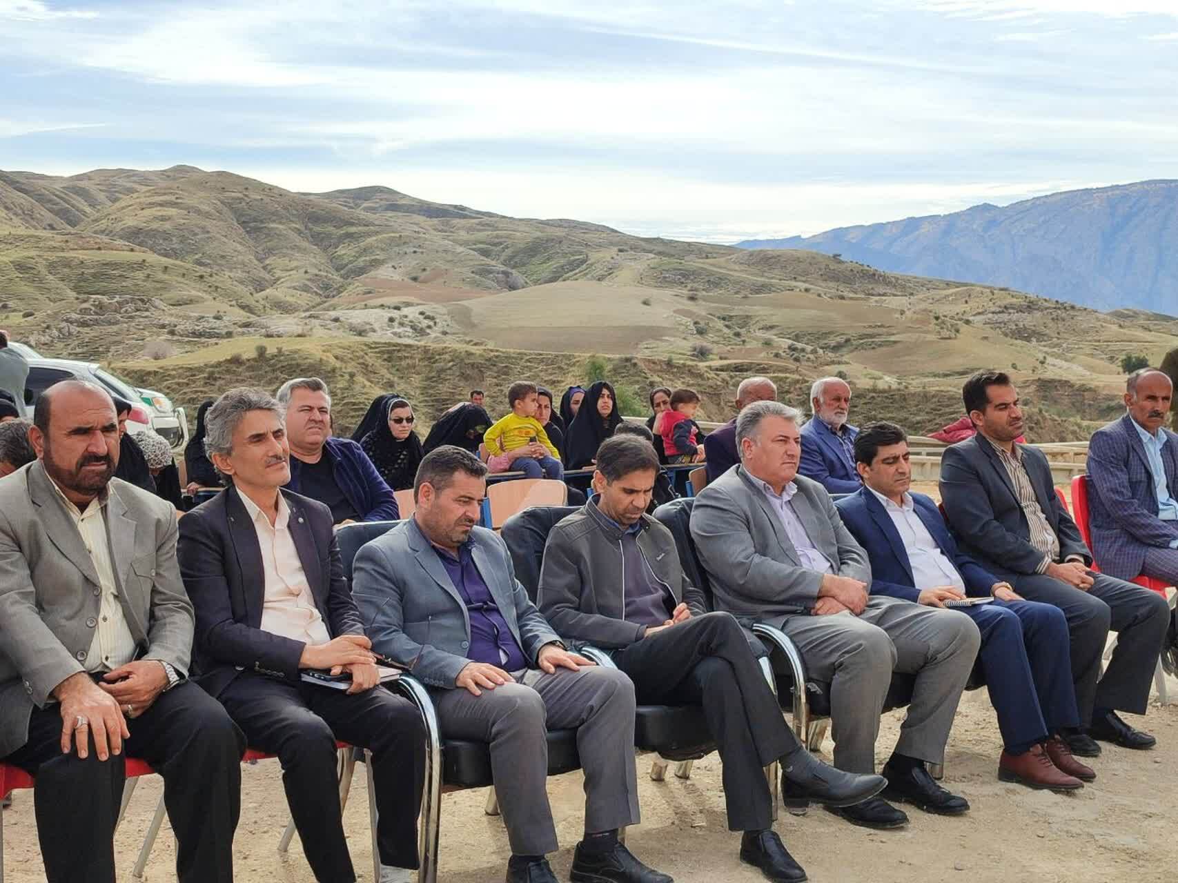 کلنگ زنی پروژه اصلاح شبکه توزیع آب چهارراه آل طیب لنده کلنگ زنی پروژه اصلاح شبکه توزیع آب چهارراه آل طیب لنده