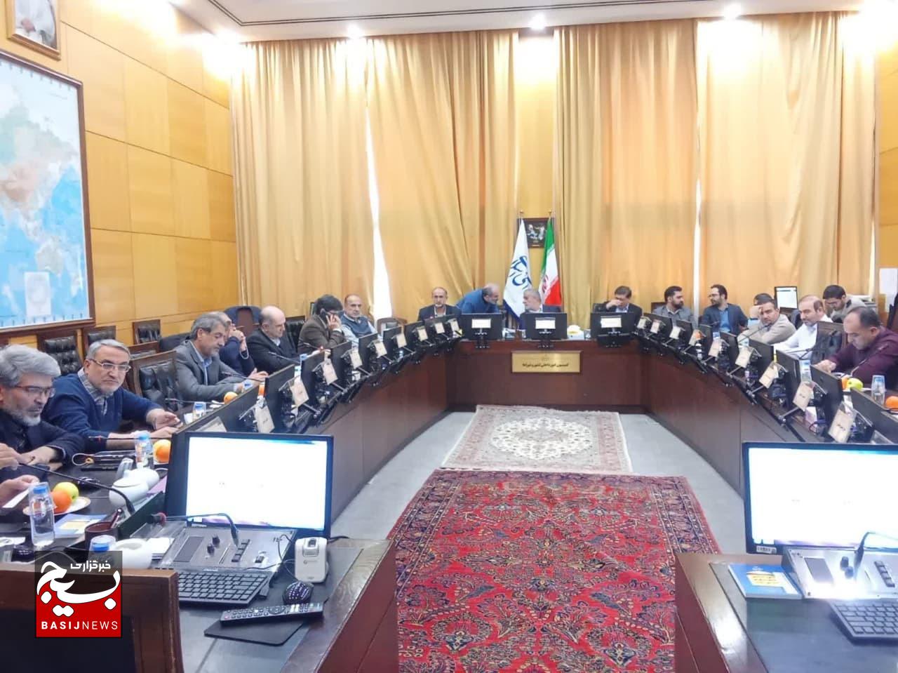 کمیسیون داخلی کشور و شوراها با حضور مسئول و مدیران سازمان بسیج جامعه عشایری کمیسیون داخلی کشور و شوراها با حضور مسئول و مدیران سازمان بسیج جامعه عشایری