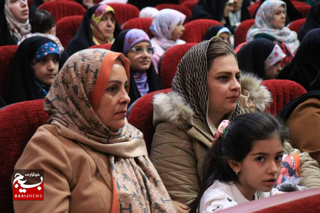 سبک زندگی حضرت فاطمه (س) الگویی برای استحکام خانواده سبک زندگی حضرت فاطمه (س) الگویی برای استحکام خانواده