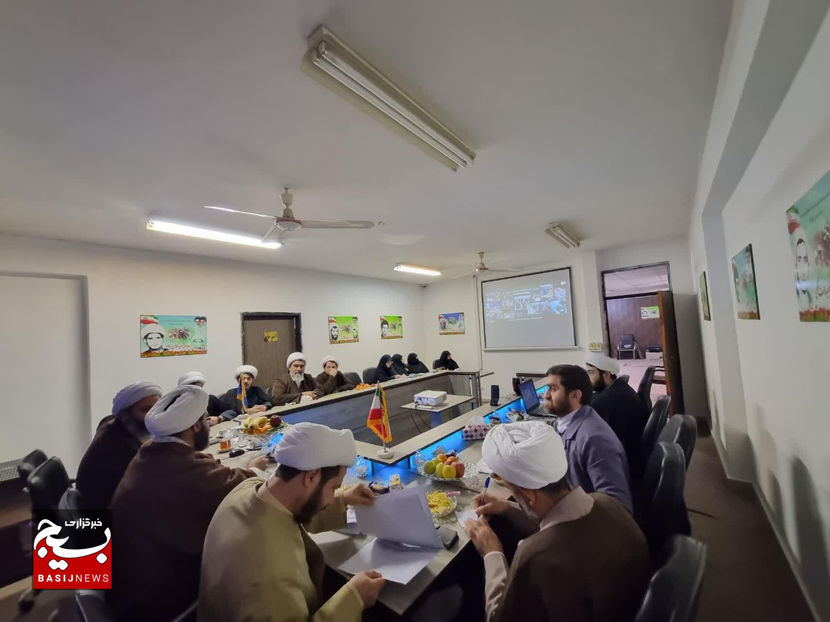 حضور جانشین سازمان بسیج اساتید، طلاب و روحانیون کشور در گیلان حضور جانشین سازمان بسیج اساتید، طلاب و روحانیون کشور در گیلان