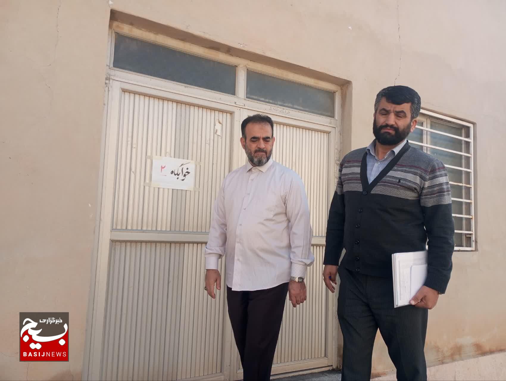 بازدید فرمانده سپاه قدس گیلان از اردوگاه راهیان نور شهید حبیب الهی در اهواز بازدید فرمانده سپاه قدس گیلان از اردوگاه راهیان نور شهید حبیب الهی در اهواز