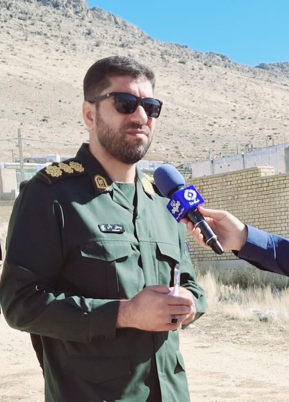 اهدای ۳۰ سری جهیزیه به زوج های جوان در مناطق عشایری استان اهدای ۳۰ سری جهیزیه به زوج های جوان در مناطق عشایری استان