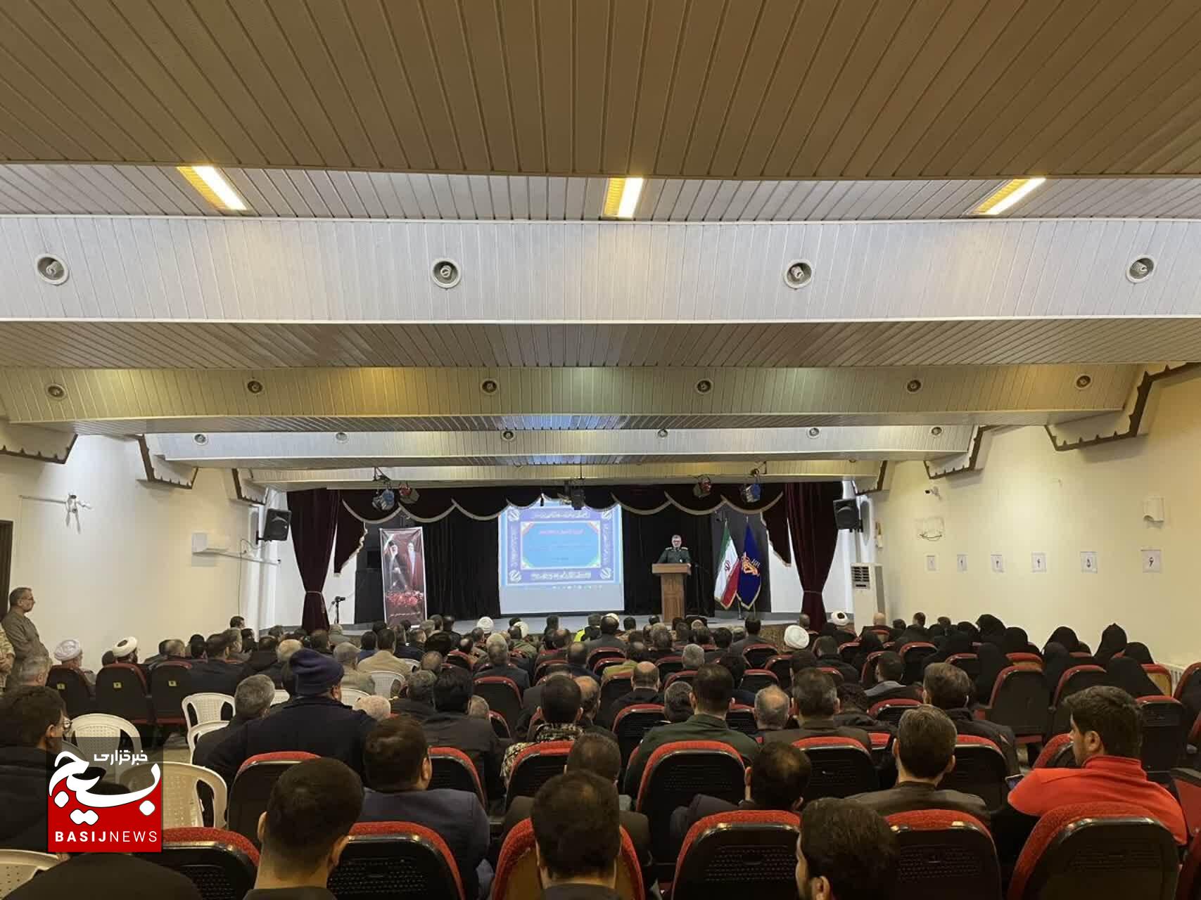 آیین تکریم و معارفه فرمانده سپاه شهرستان خمام برگزارشد آیین تکریم و معارفه فرمانده سپاه شهرستان خمام برگزارشد
