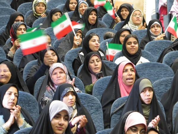 برگزاری جشن میلاد حضرت فاطمه زهرا (س) در شهر دلوار برگزاری جشن میلاد حضرت فاطمه زهرا (س) در شهر دلوار