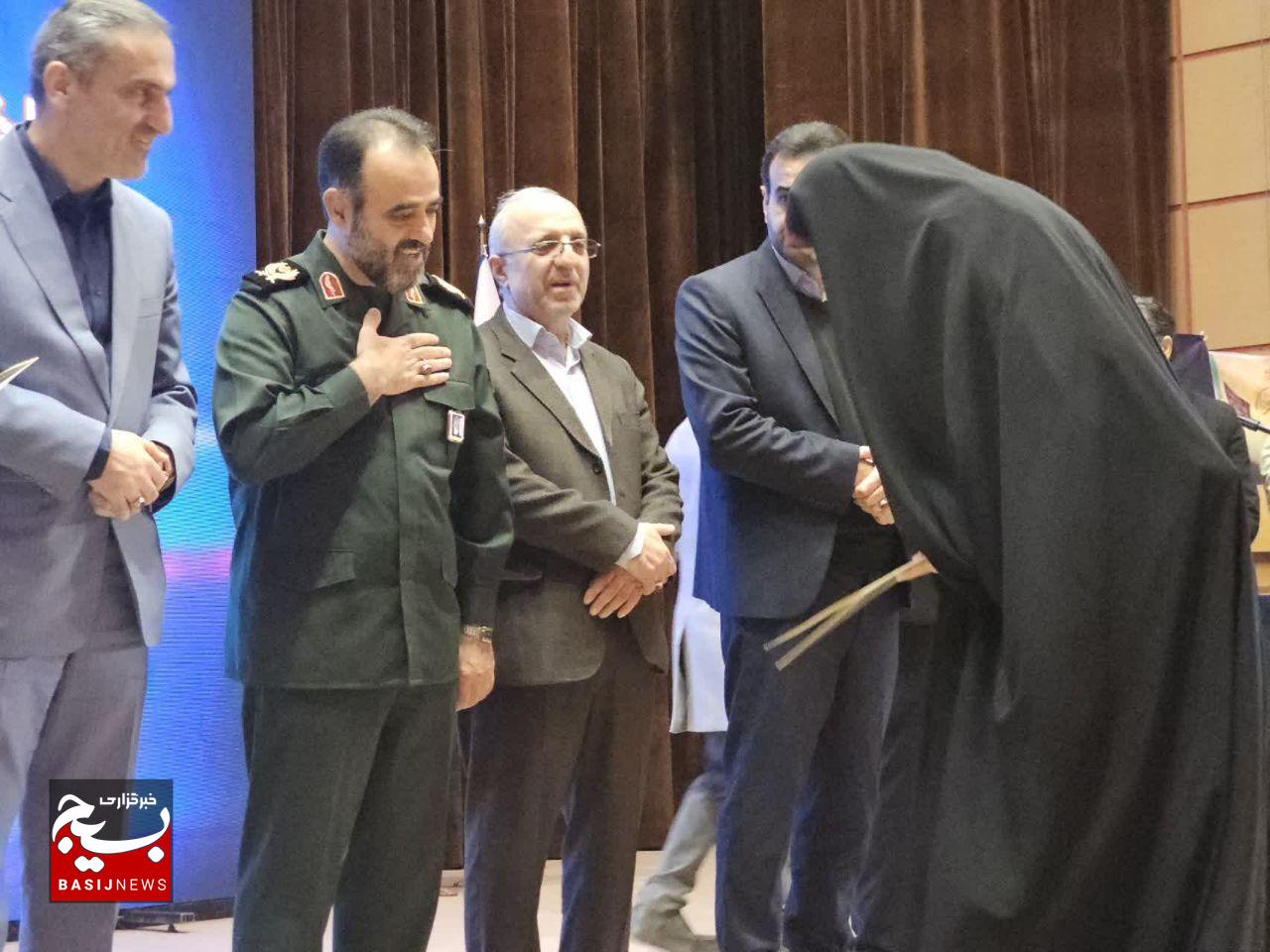 رتبه سوم خبرگزاری بسیج گیلان در جشنواره ابوذر رتبه سوم خبرگزاری بسیج گیلان در جشنواره ابوذر