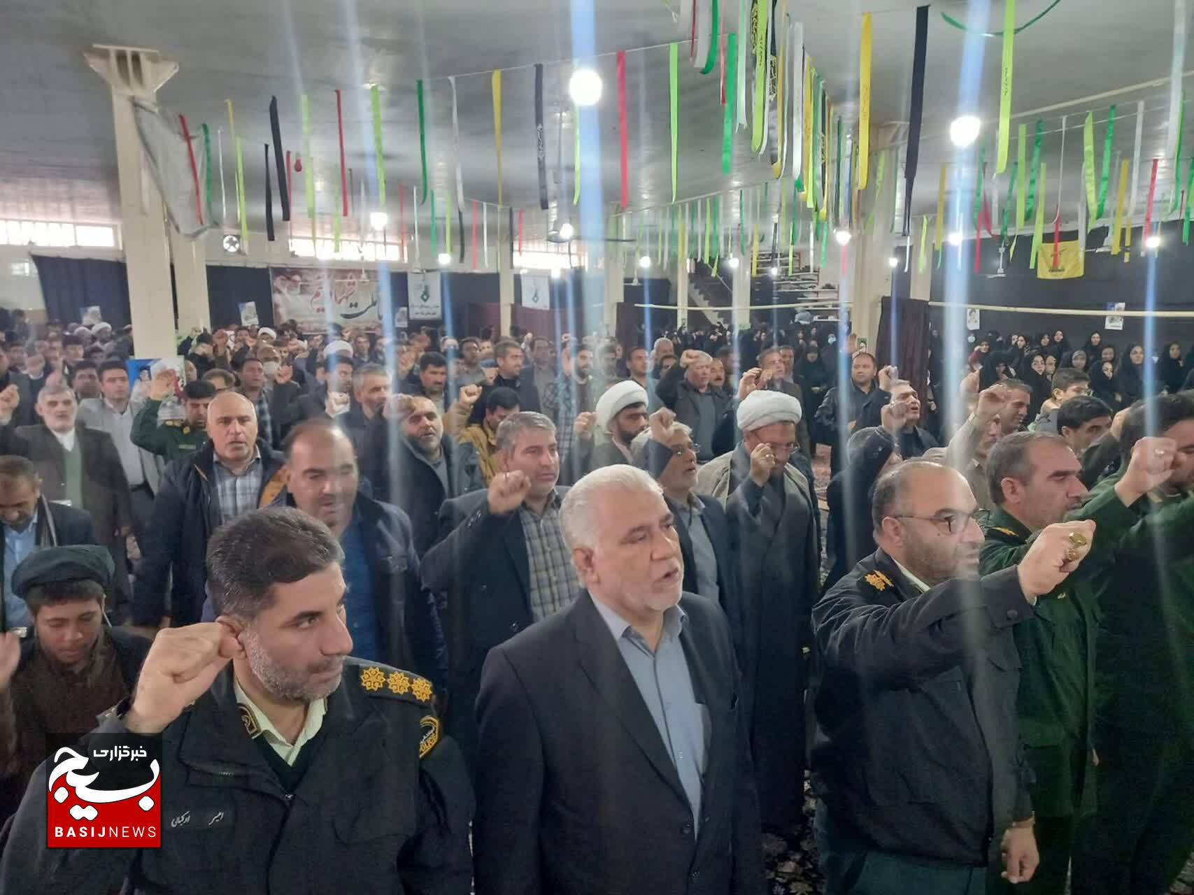 بصیرت و دشمنشناسی فتنهها را خنثی میکند بصیرت و دشمنشناسی فتنهها را خنثی میکند