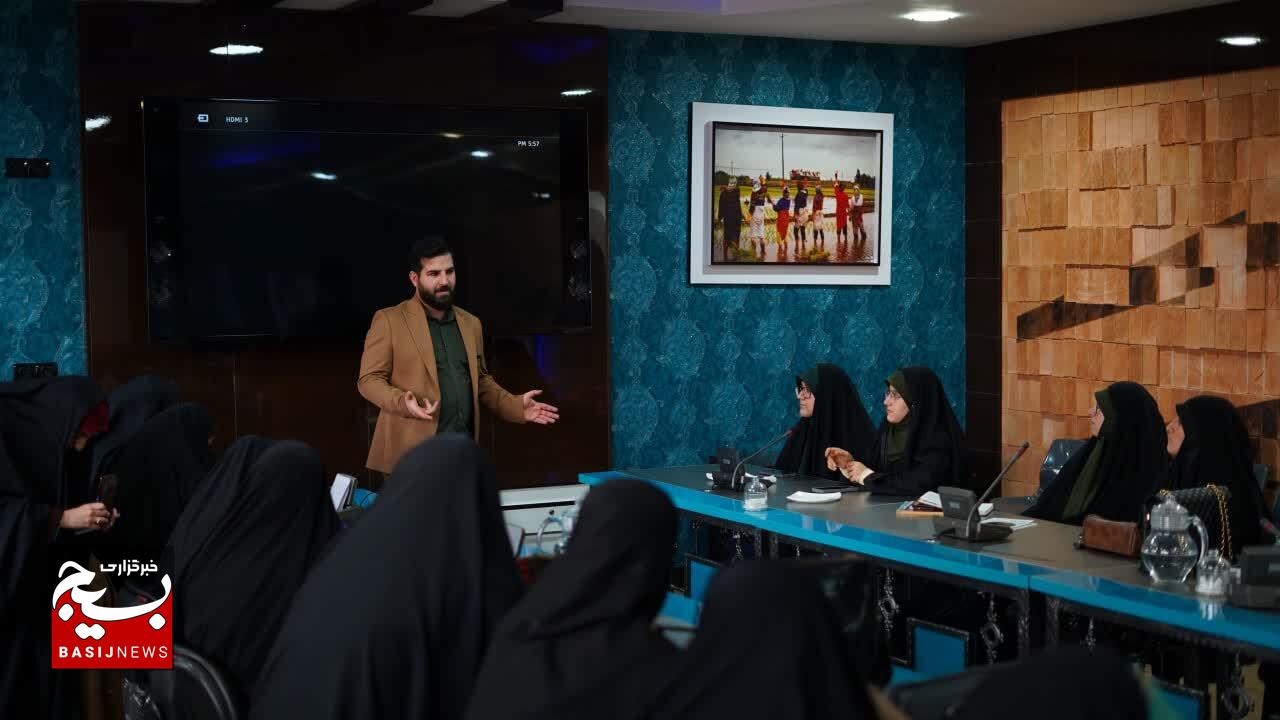 توسعه مهارتهای روایتگری در دومین کارگاه «راوی شو»؛ از تکنیک تا تجربه توسعه مهارتهای روایتگری در دومین کارگاه «راوی شو»؛ از تکنیک تا تجربه