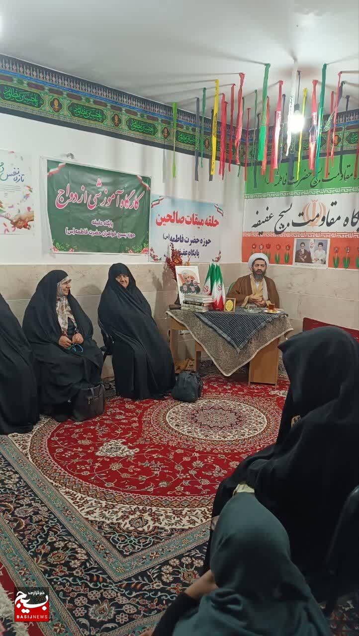 مبارزه با استکبار ، اصل اساسی جمهوری اسلامی ایران است مبارزه با استکبار ، اصل اساسی جمهوری اسلامی ایران است
