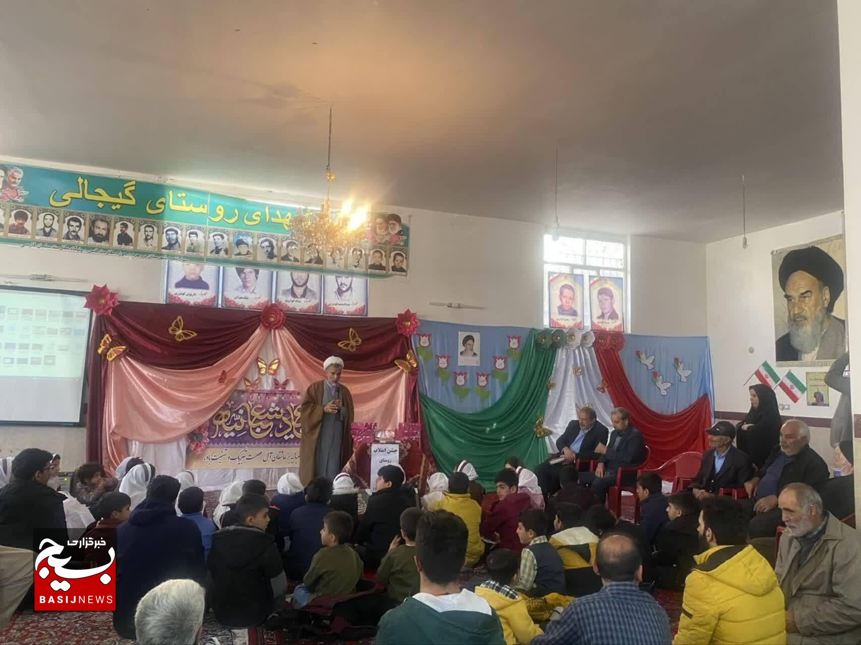 برگزاری مراسم جشن انقلاب در روستاي گیجالی پایین برگزاری مراسم جشن انقلاب در روستاي گیجالی پایین
