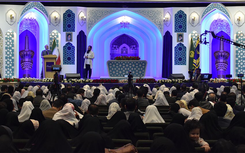 برپایی جشن ازدواج بسیجیان در مشهد مقدس برپایی جشن ازدواج بسیجیان در مشهد مقدس