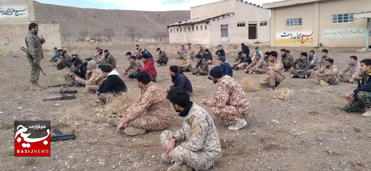ارتقای توان رزمی بسیج تربتجام با دوره ۳۰ روزه تکمیلی ارتقای توان رزمی بسیج تربتجام با دوره ۳۰ روزه تکمیلی