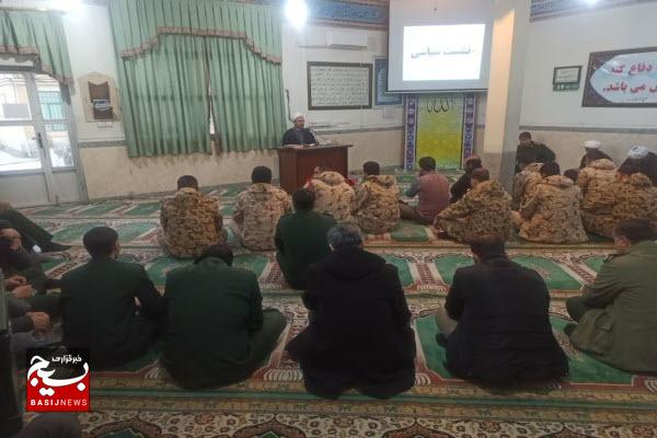 شناخت الگوهای کامل گامی موثر در پیشرفت معنوی و تربیت نفس انسان است شناخت الگوهای کامل گامی موثر در پیشرفت معنوی و تربیت نفس انسان است