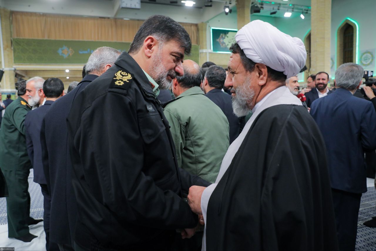 دیدار مسئولان نظام و سفرای کشورهای اسلامی با رهبر انقلاب دیدار مسئولان نظام و سفرای کشورهای اسلامی با رهبر انقلاب
