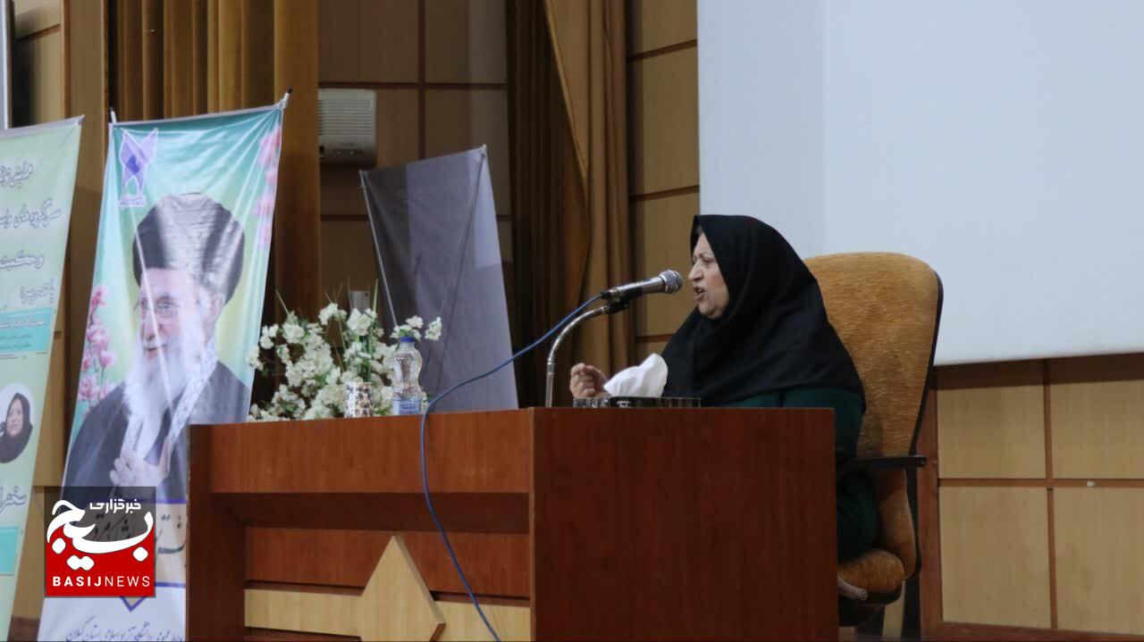 برگزاری همایش توانمندسازی سرگروههای واسطهگری خیر ازدواج و حکمیت پیشگیری از طلاق در گیلان برگزاری همایش توانمندسازی سرگروههای واسطهگری خیر ازدواج و حکمیت پیشگیری از طلاق در گیلان