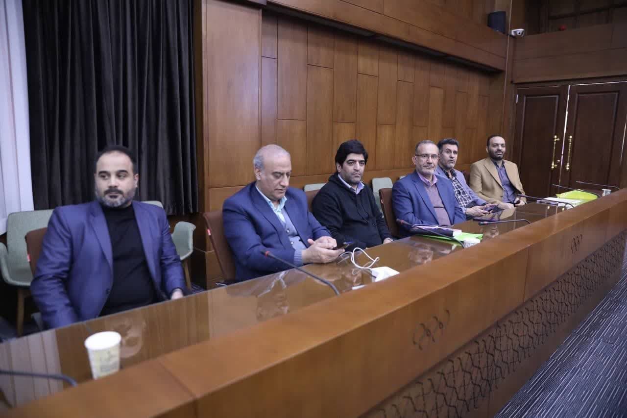اولین همایش ملی بسیج و توسعه ورزش برگزار شد اولین همایش ملی بسیج و توسعه ورزش برگزار شد