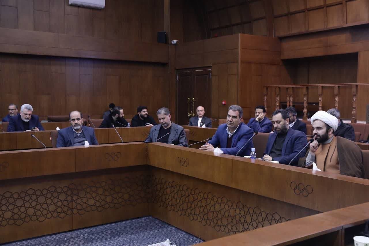 اولین همایش ملی بسیج و توسعه ورزش برگزار شد اولین همایش ملی بسیج و توسعه ورزش برگزار شد