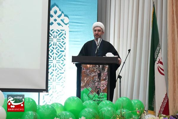 سن تکلیف مرحله جدیدی از عمر انسان و مهمترین آن است