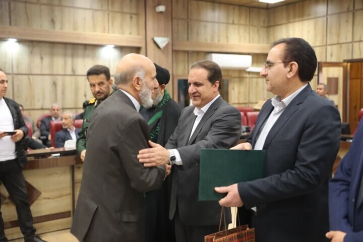 تاکید استاندار: دستهای همدل، راهگشای توسعه پایدار ایلام است تاکید استاندار: دستهای همدل، راهگشای توسعه پایدار ایلام است