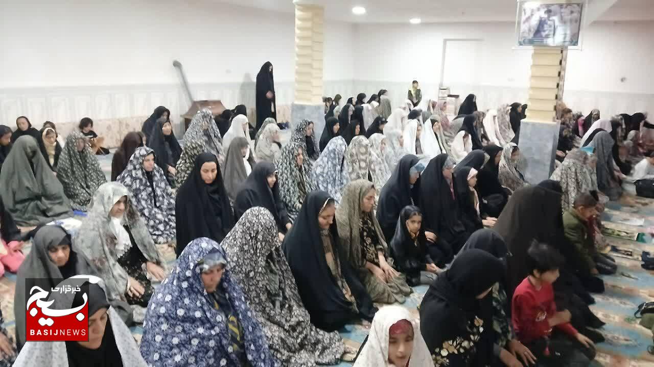 تجلیل از خیرین و فعالان ساخت مسجد حضرت محمد رسول الله (ص) شهرک بهرامی علیا +عکس تجلیل از خیرین و فعالان ساخت مسجد حضرت محمد رسول الله (ص) شهرک بهرامی علیا +عکس