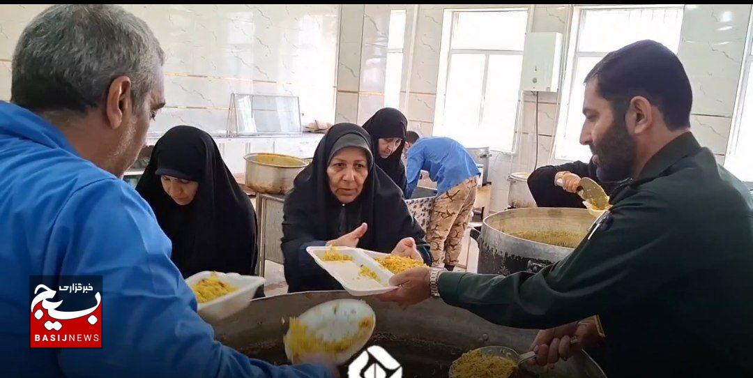 توزیع ۲هزار بسته معیشتی بین نیازمندان توزیع ۲هزار بسته معیشتی بین نیازمندان