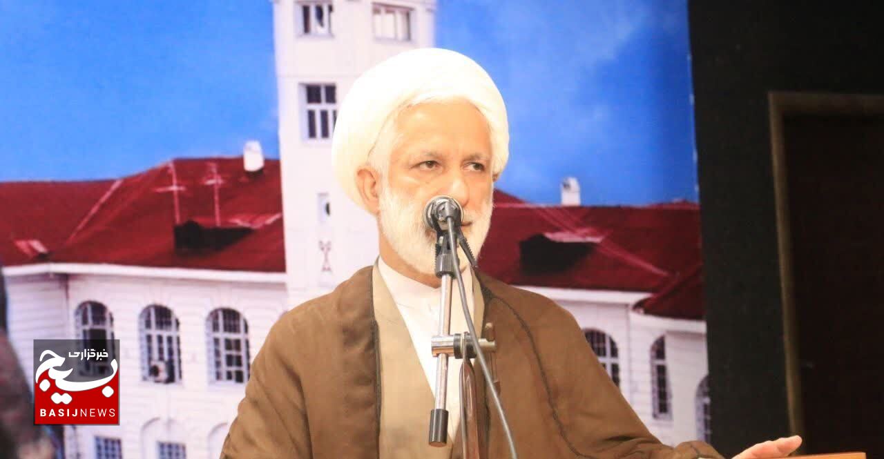 عظمت ایران اسلامی به واسطه حضور نیروهای جوان، انقلابی وجهادی بسیجیان است عظمت ایران اسلامی به واسطه حضور نیروهای جوان، انقلابی وجهادی بسیجیان است