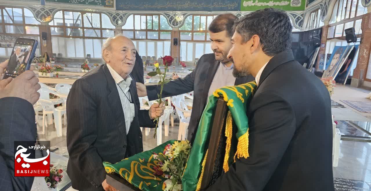 حضور خادمین حرم علی بن موسی الرضا (ع) در گیلان حضور خادمین حرم علی بن موسی الرضا (ع) در گیلان