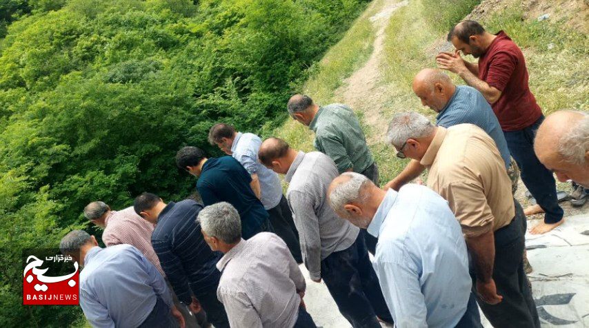 فعالیت گروه های جهادی سپاه رودبار در فصل کشاورزی فعالیت گروه های جهادی سپاه رودبار در فصل کشاورزی