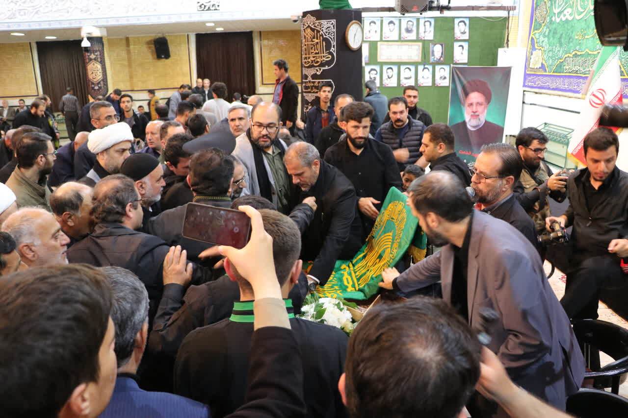 حضور باشکوه زنجانی ها در سوگ شهادت رئیس جمهور