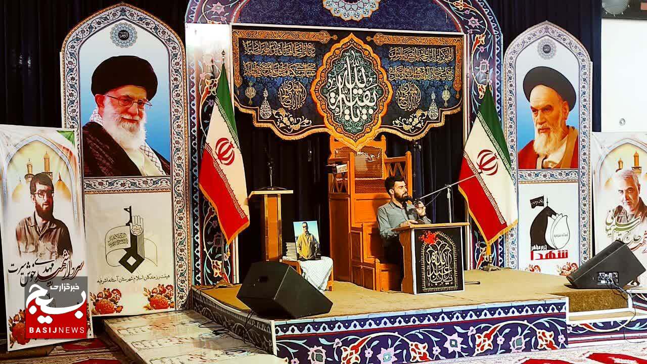 جشن تولد شهید مدافع امنیت و حرم مجید یوسفی در مزارشهدا جشن تولد شهید مدافع امنیت و حرم مجید یوسفی در مزارشهدا