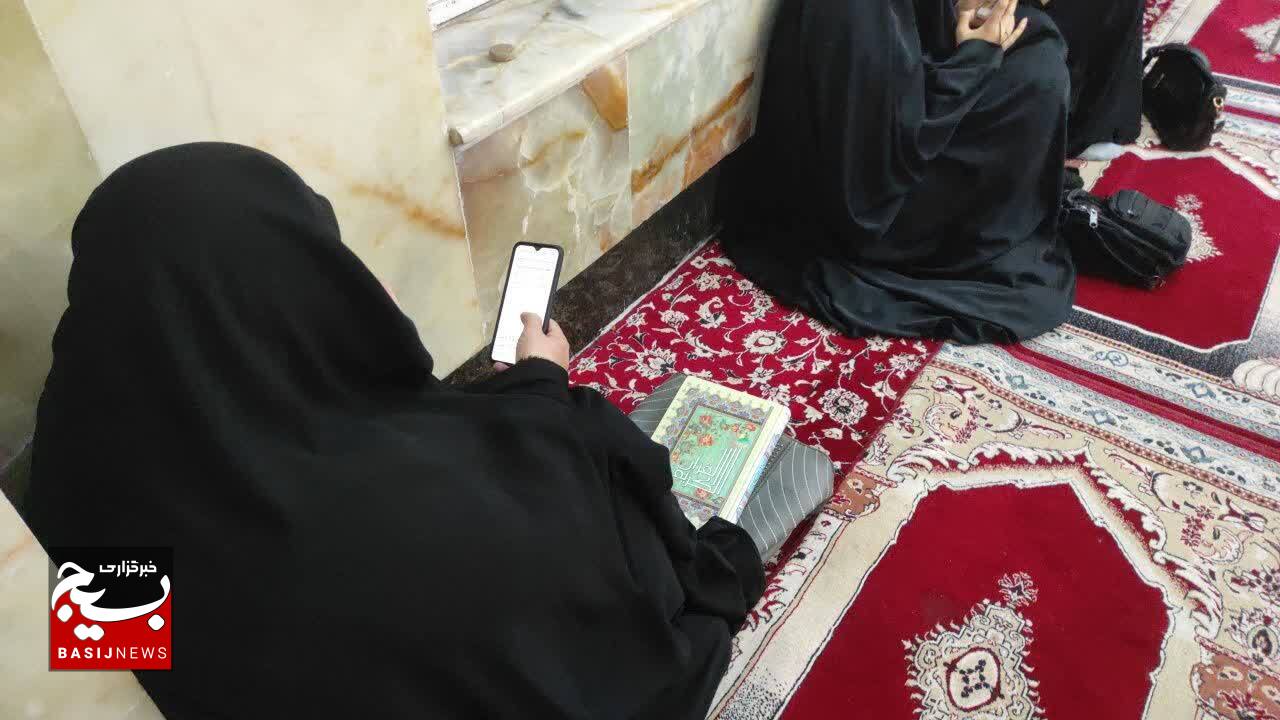 جشن تولد شهید مدافع امنیت و حرم مجید یوسفی در مزارشهدا جشن تولد شهید مدافع امنیت و حرم مجید یوسفی در مزارشهدا
