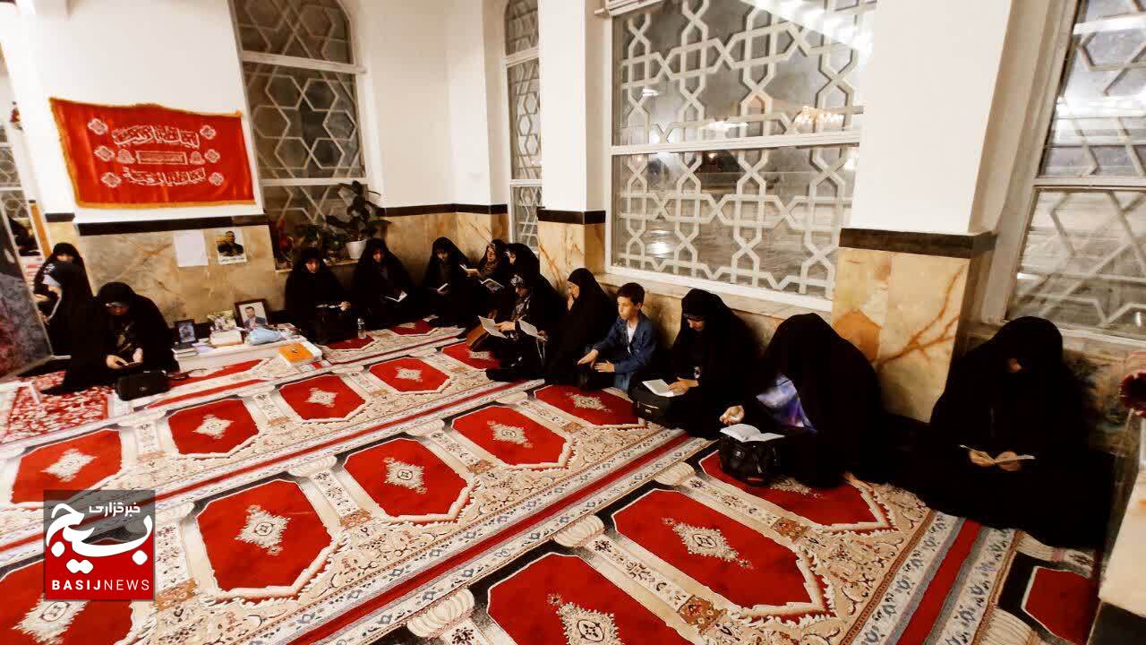 جشن تولد شهید مدافع امنیت و حرم مجید یوسفی در مزارشهدا جشن تولد شهید مدافع امنیت و حرم مجید یوسفی در مزارشهدا