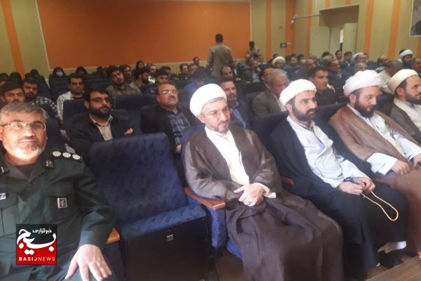 مهمترین راز ماندگاری شهید مطهری، زمانشناسی و دشمنشناسی بود مهمترین راز ماندگاری شهید مطهری، زمانشناسی و دشمنشناسی بود