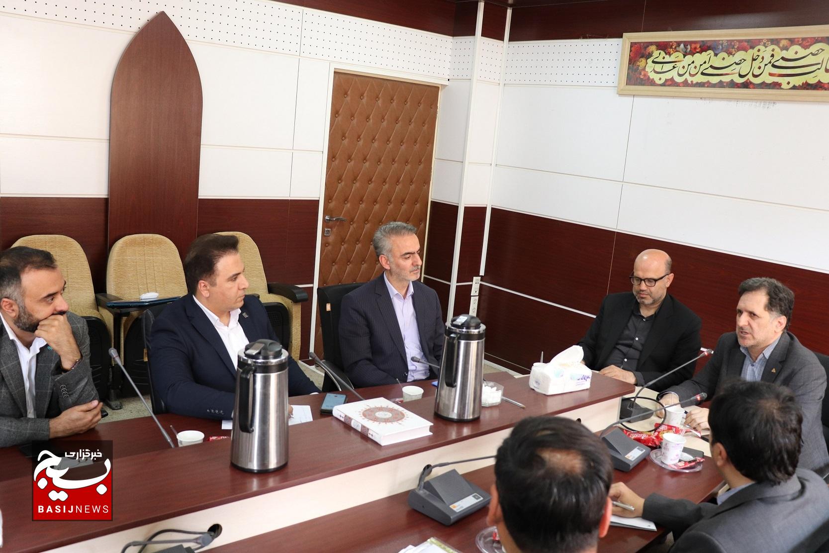 نشست هم اندیشی در کمیسیون کارآفرینی جهش تولید ایران نشست هم اندیشی در کمیسیون کارآفرینی جهش تولید ایران