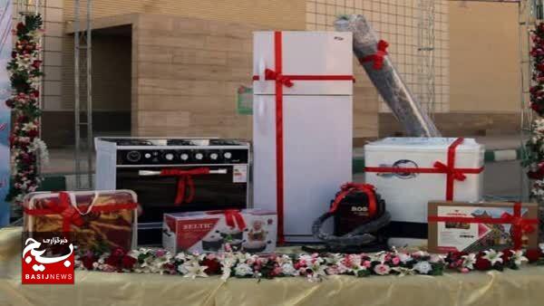 توزیع ۱۱۰ سری جهیزیه در بین نوعروسان اردبیلی با اعتبار ۴۵ میلیارد ریالی توزیع ۱۱۰ سری جهیزیه در بین نوعروسان اردبیلی با اعتبار ۴۵ میلیارد ریالی