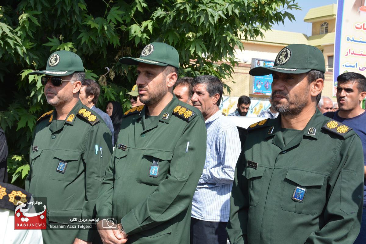 مراسم تشییع پیکر شهید مدافع امنیت مراسم تشییع پیکر شهید مدافع امنیت