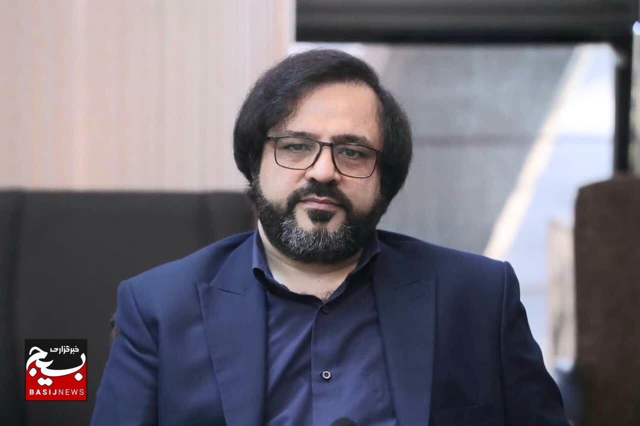 از حق سیاسی تا تکلیف رسانهای از حق سیاسی تا تکلیف رسانهای