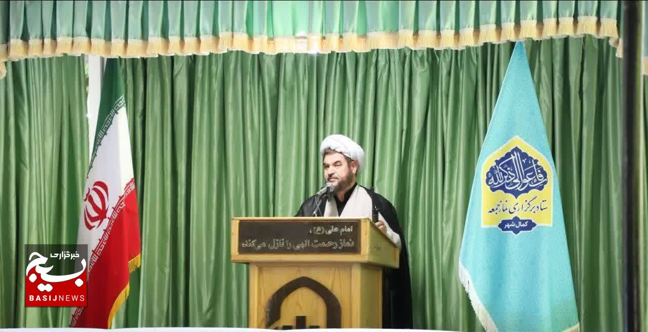 رئیس جمهور، رئیسی نکرد؛ خادمی کرد رئیس جمهور، رئیسی نکرد؛ خادمی کرد