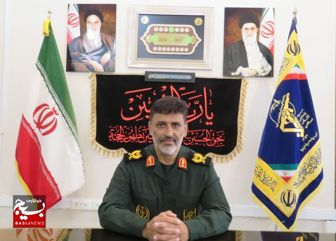 مکتب امام حسین علیه اسلام نجات بخش و راهنماست/هدف شهدای ما، محکم نگاه داشتن ستون های نظام بود. مکتب امام حسین علیه اسلام نجات بخش و راهنماست/هدف شهدای ما، محکم نگاه داشتن ستون های نظام بود.