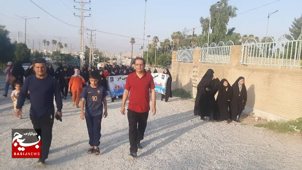 برگزاری همایش پیاده روی بانوان شهرستان کهگیلویه