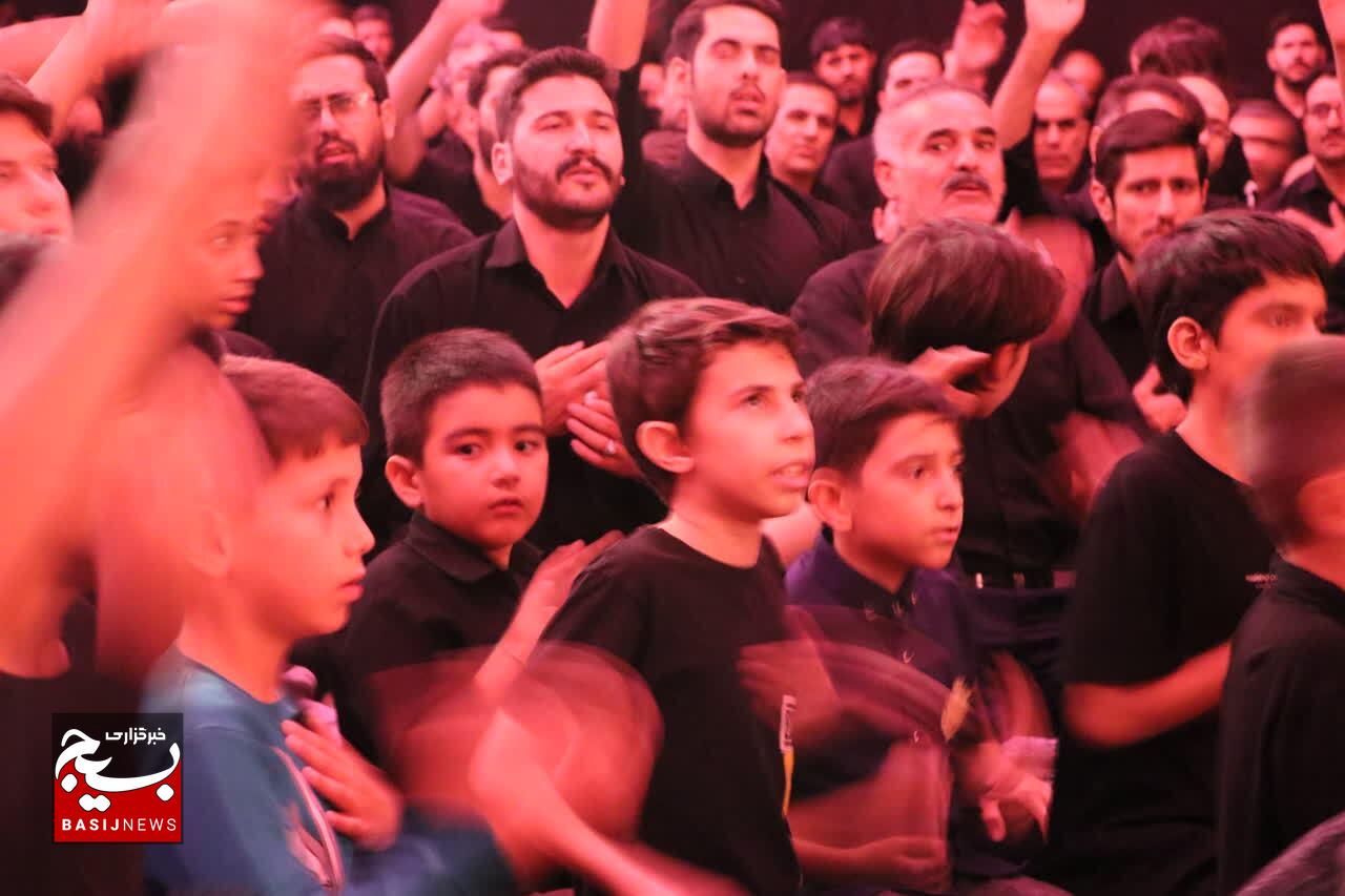 مراسم عزاداری در حسینیه عاشقان ثارالله