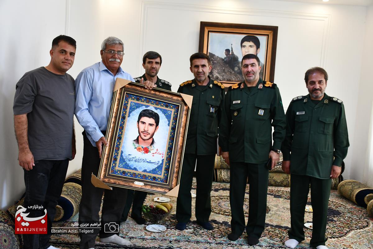 دیدار مسئولان سپاه فتح با خانواده شهدای مخابرات دیدار مسئولان سپاه فتح با خانواده شهدای مخابرات