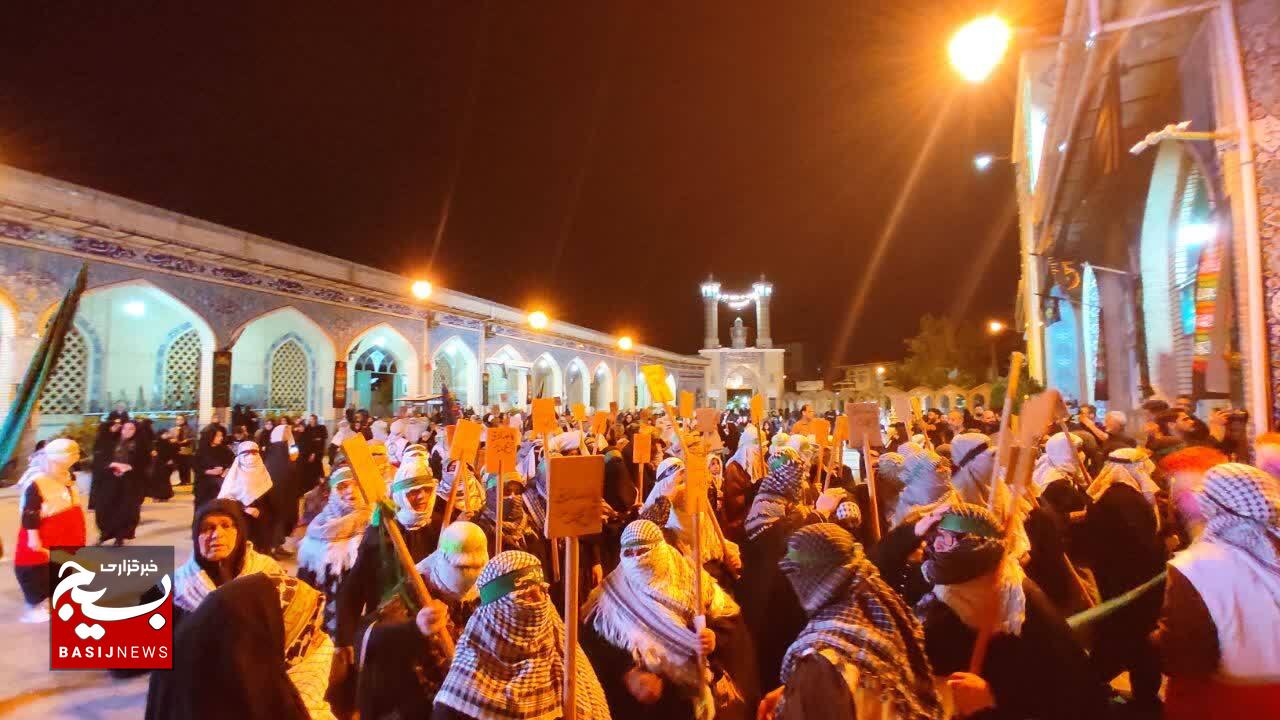 آئین نمادین به خاکسپاری شهدای کربلا در آستانه اشرفیه آئین نمادین به خاکسپاری شهدای کربلا در آستانه اشرفیه