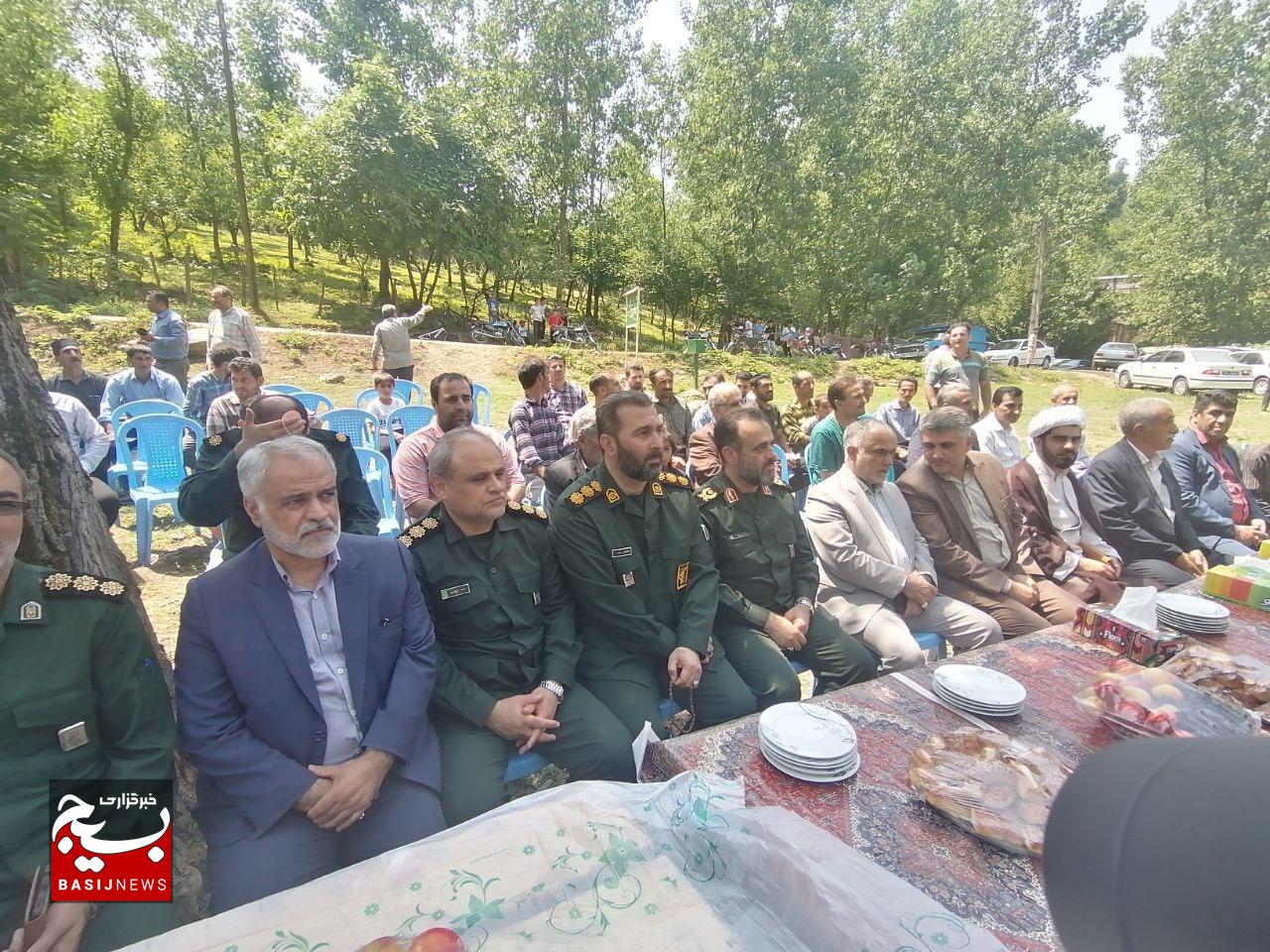 دیداربا خانواده شهید ،افتتاح و بازدید چند پروژه عمرانی