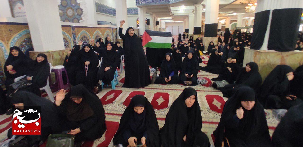 اجتماع مردمی گیلانیان در محکومیت جنایات رژیم صیهونیستی در ترور اسماعیل هنیه اجتماع مردمی گیلانیان در محکومیت جنایات رژیم صیهونیستی در ترور اسماعیل هنیه