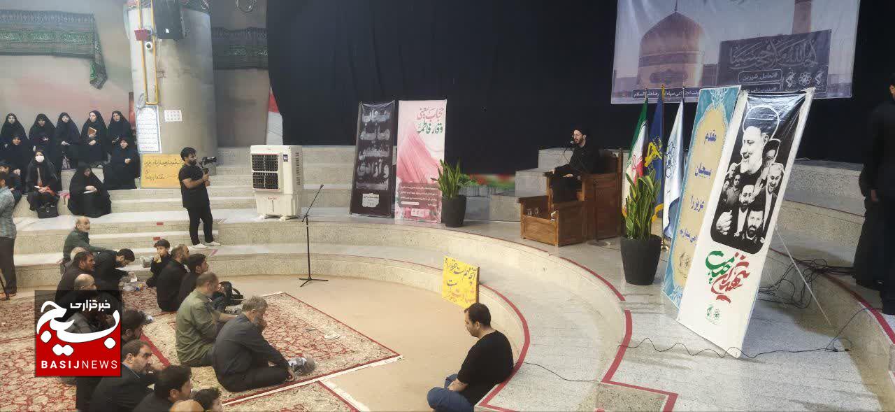 دوره آموزش و توانمندسازی سفیران مهر رضوی در جوار شهدای گمنام دوره آموزش و توانمندسازی سفیران مهر رضوی در جوار شهدای گمنام