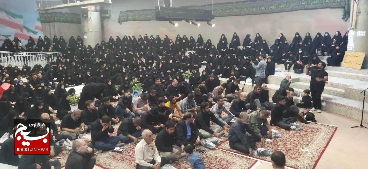 دوره آموزش و توانمندسازی سفیران مهر رضوی در جوار شهدای گمنام دوره آموزش و توانمندسازی سفیران مهر رضوی در جوار شهدای گمنام
